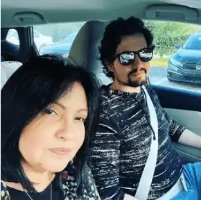 Beatriz Valdés y su hijo. Foto Instagram