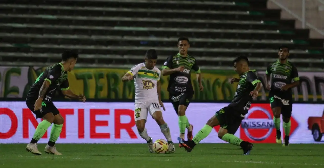 Un tiro libre magistral dejó a Aldosivi con las manos vacías
