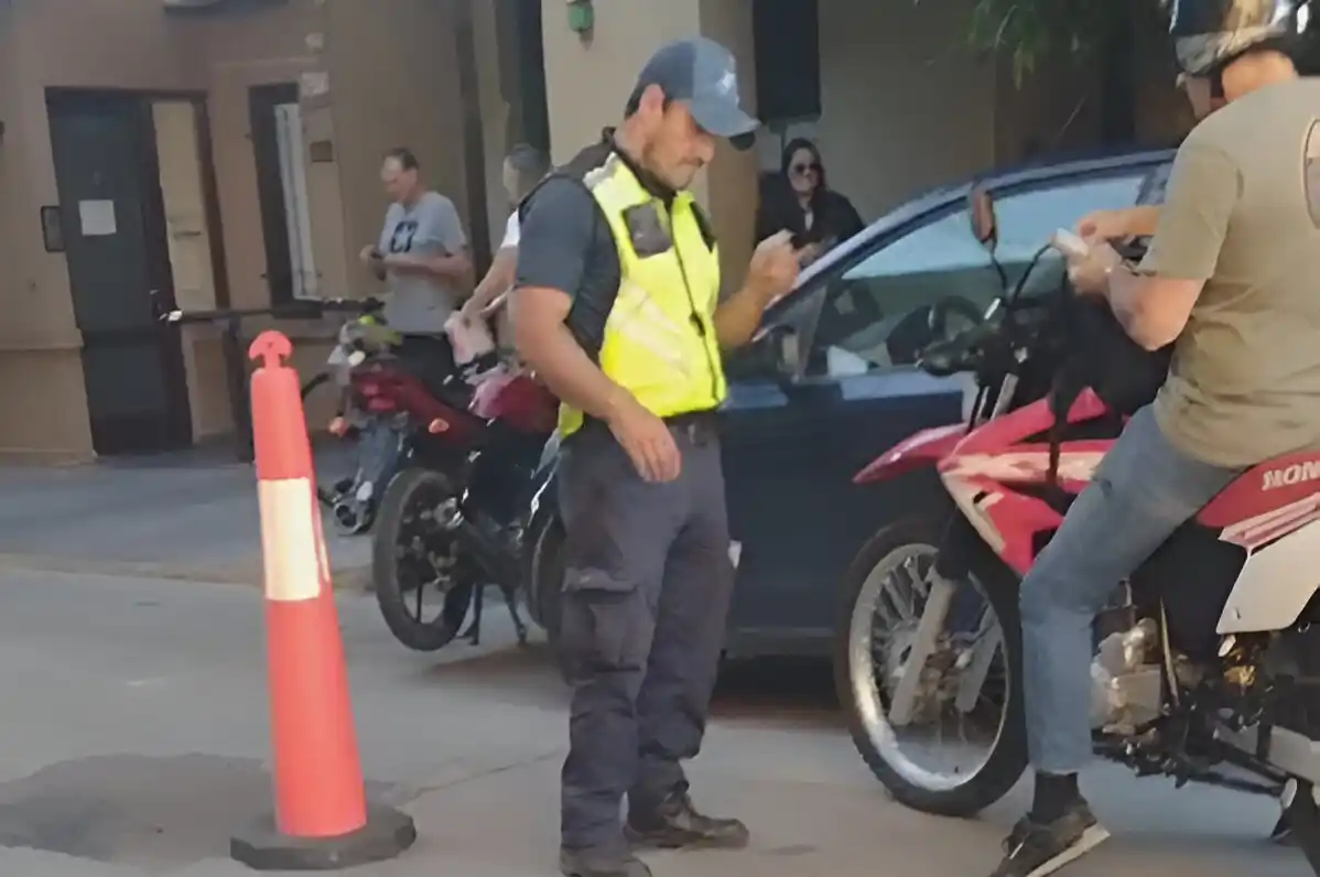 operativo de tránsito mitre y san martín