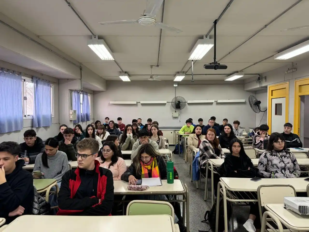 Ingreso universitario 2025: continúan las inscripciones para las carreras del Cres