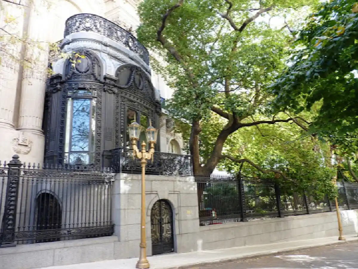 El gobierno revocó una resolución del macrismo que permitía alquilar el palacio San Martín para eventos