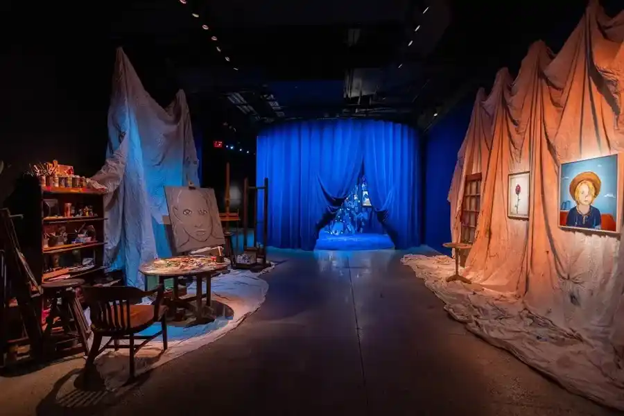 ‘Provence’ con dibujos y objetos de la casa del actor Johnny Depp exhibidos en la exposición inmersiva ‘A bunch of stuff’ (‘Un montón de cosas’) instalada en la planta baja de un edificio del barrio de Chelsea en Nueva York (EE. UU). EFE/BAUART