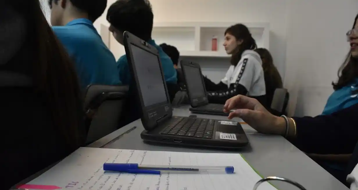 "El desafío continúa siendo compatibilizar esta positiva expansión del nivel con aprendizajes reales", afirma Viviana Postay, coautora del informe. Foto: Mauricio Garín