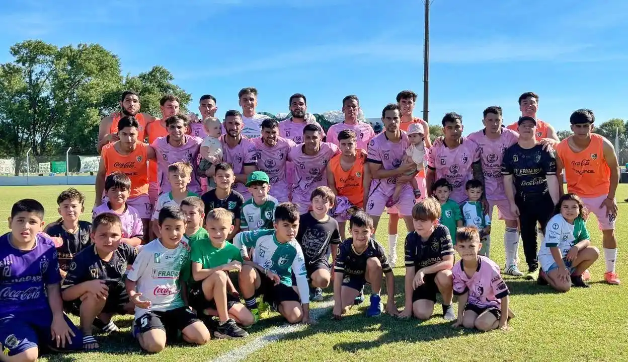 El Verde cañaseño lo perdía 1 a 0, lo terminó ganando 3 a 1 y ahora volverá a ser local en tercer partido donde le alcanza con el empate. Foto: Sthefanía Canavese