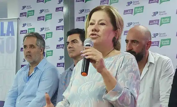 Graciela Camaño inauguró un local partidario en San Martín y lanzó su precandidatura a gobernadora