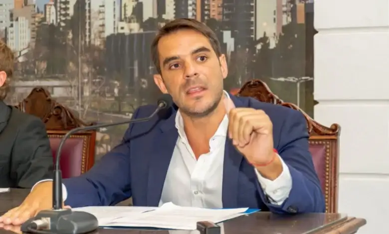 El diputado Manuel Passaglia y su propuesta para erradicar las motos con escapes libres.