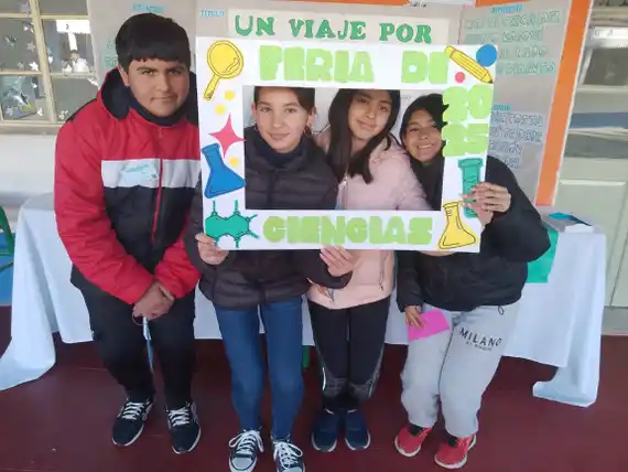 Estudiantes de la Costa de Nogoyá investigaron el origen del nombre de su distrito