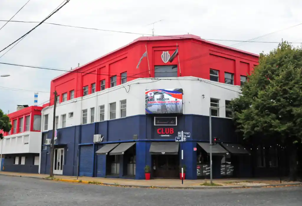 Ferro cumple 101 años