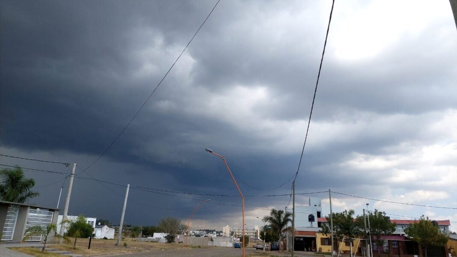 Alerta amarilla por tormenta para Gualeguaychú: cuándo se esperan las lluvias