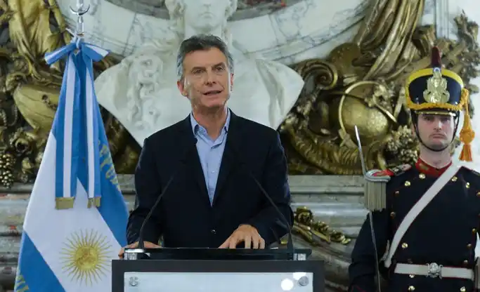 "Tomamos las medidas necesarias para impedir el estallido de la crisis"