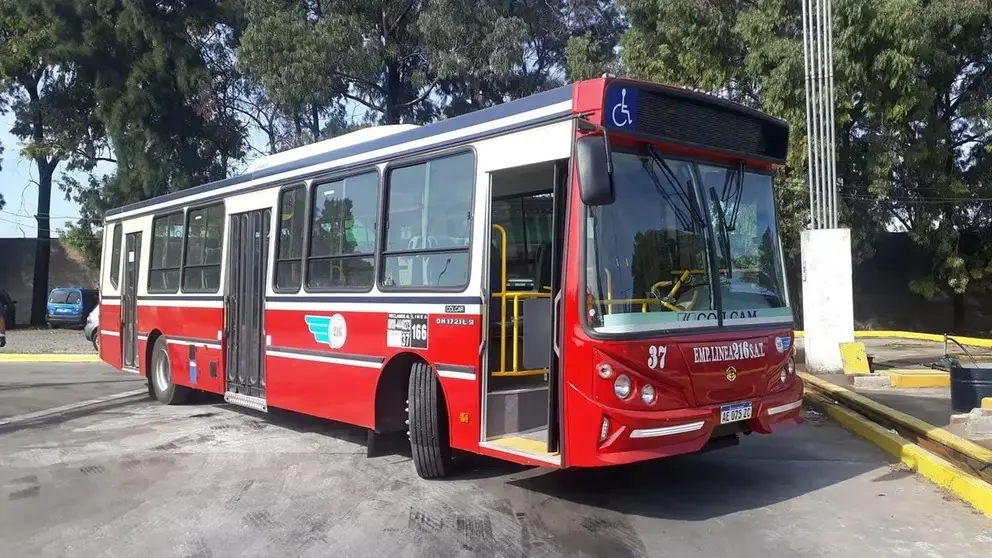 Inseguridad en Morón: Robaron otro colectivo a mano armada