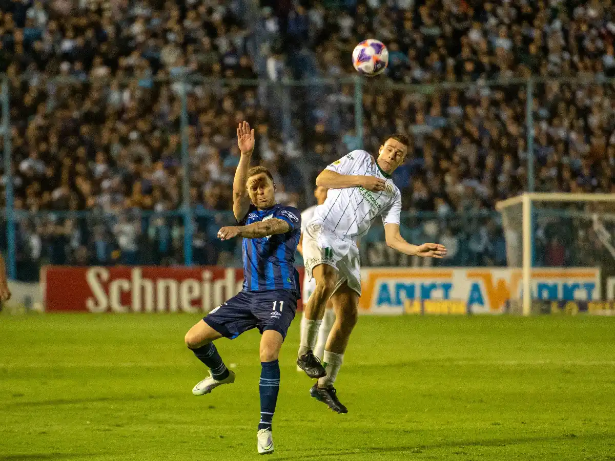 Atlético Tucumán empató y comparte el liderazgo