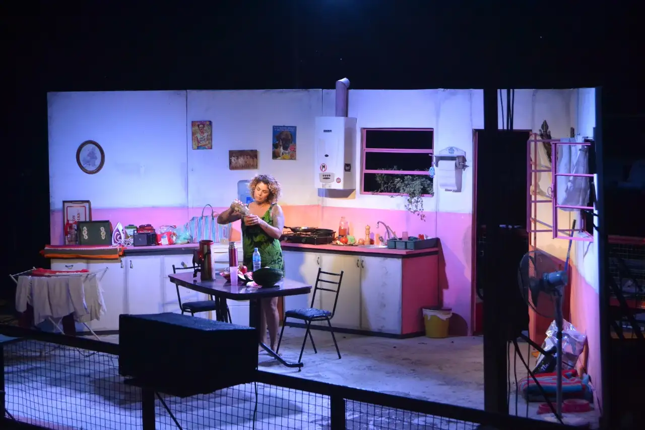 Se estrenó la Obra de Teatro Doberman