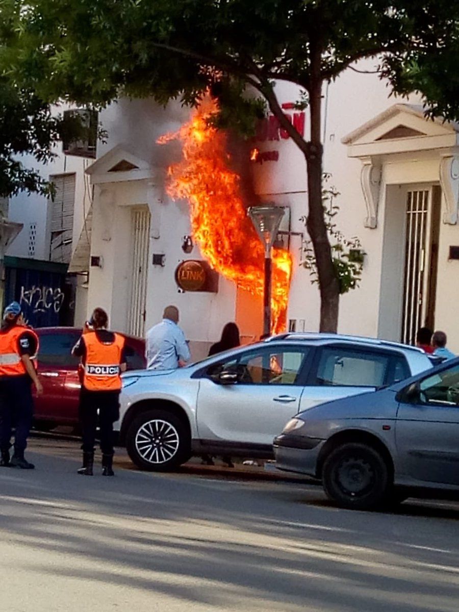 Incendio en cajero de la municipalidad de Morón: Investigan si fue intencional