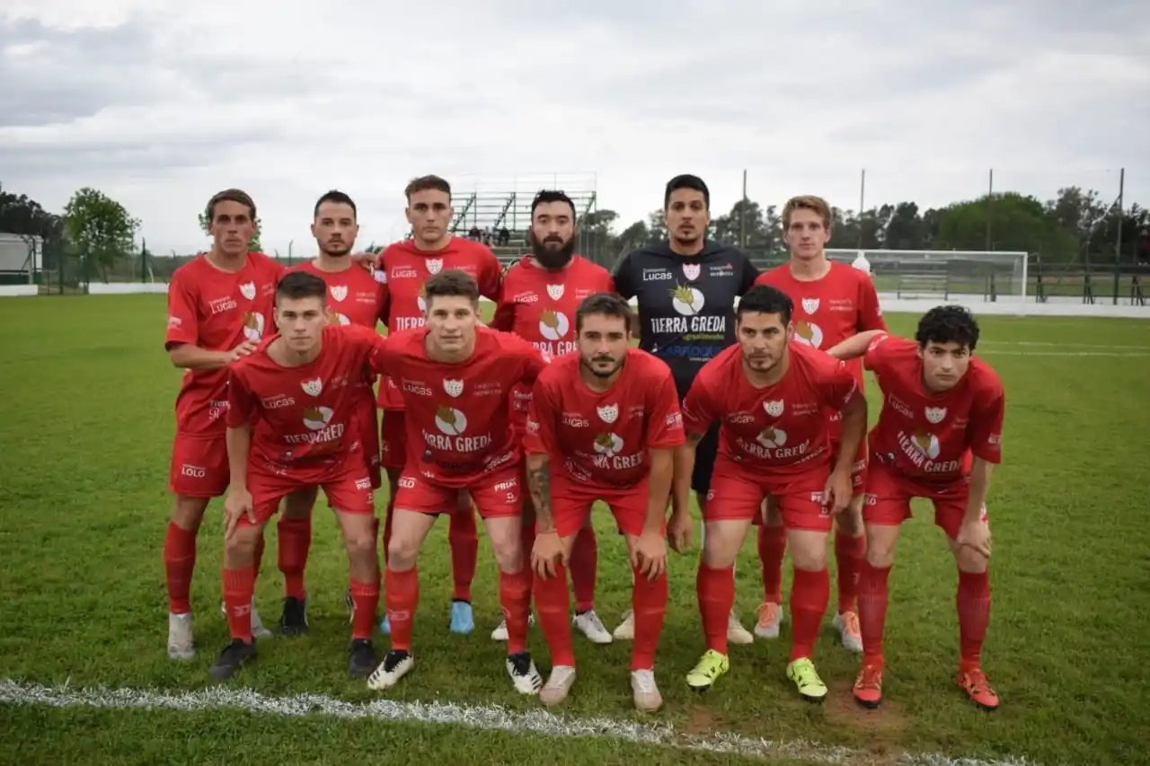Central Larroque hace su estreno de local frente al histórico Atlético Uruguay