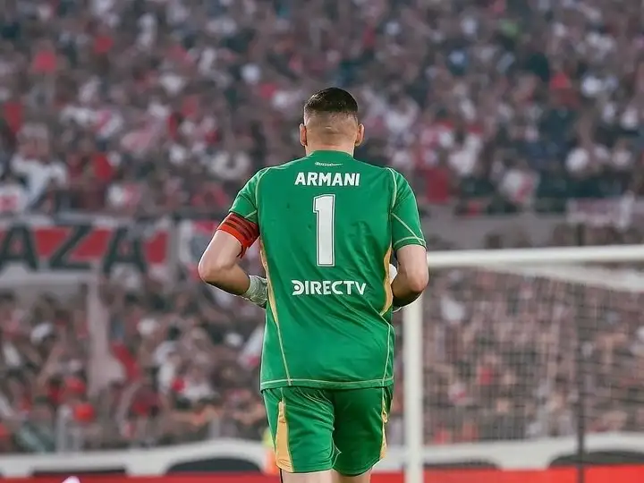 River: Armani volvió a sufrir una molestia y no jugará ante Gimnasia