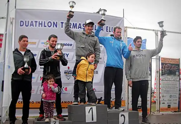 Gran triunfo de Gonzalo Acosta en Villa Elisa por el Circuito Entrerriano de Duatlón