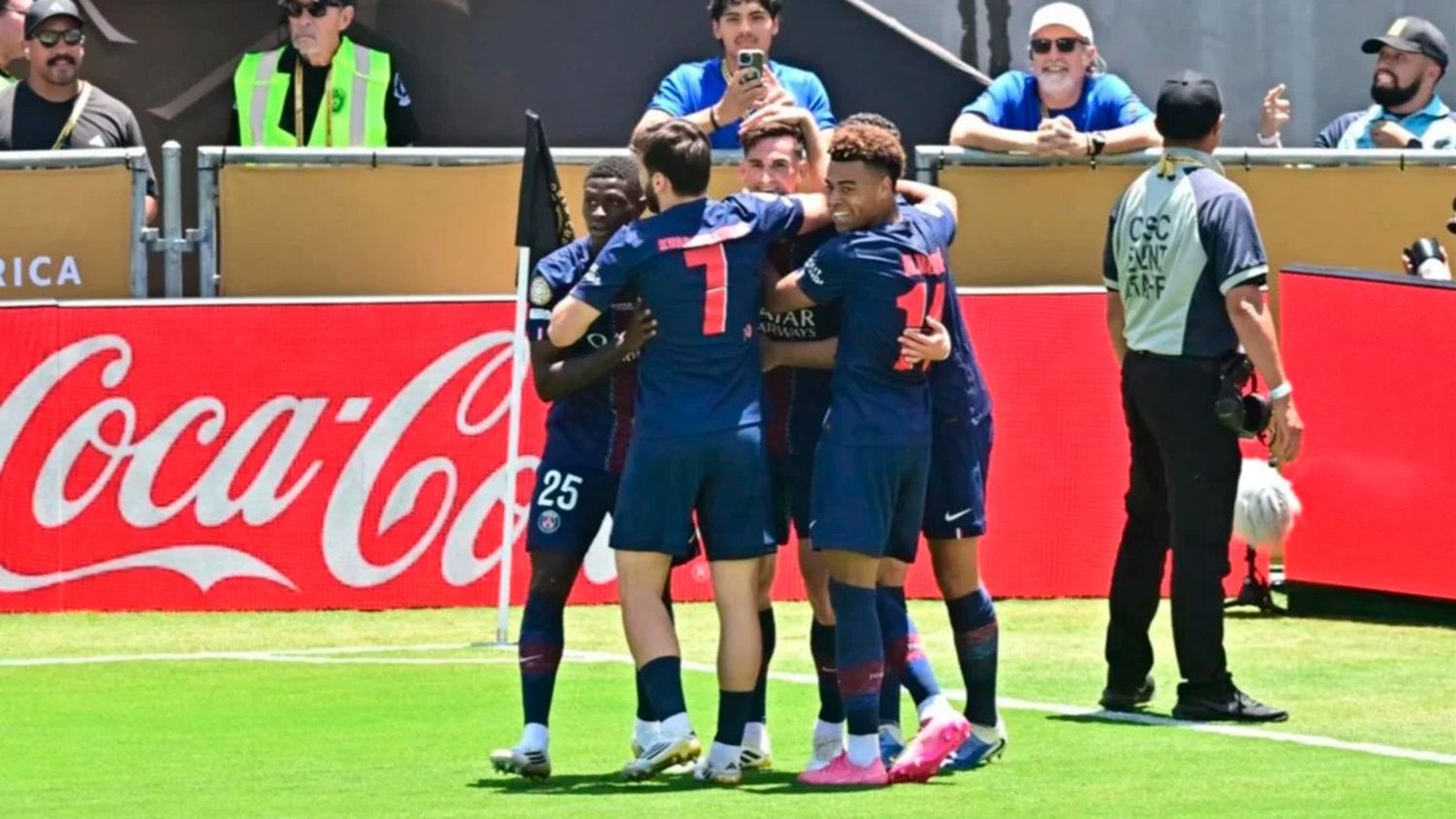 Paliza del PSG ante el Atlético Madrid de los argentinos