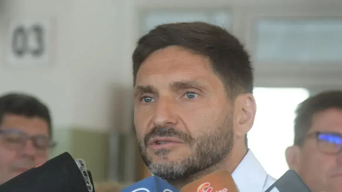 Pullaro habló sobre la agresión a Bastia durante una recorrida por obras en el edificio de “El Comercial”, en la ciudad de Santa Fe.