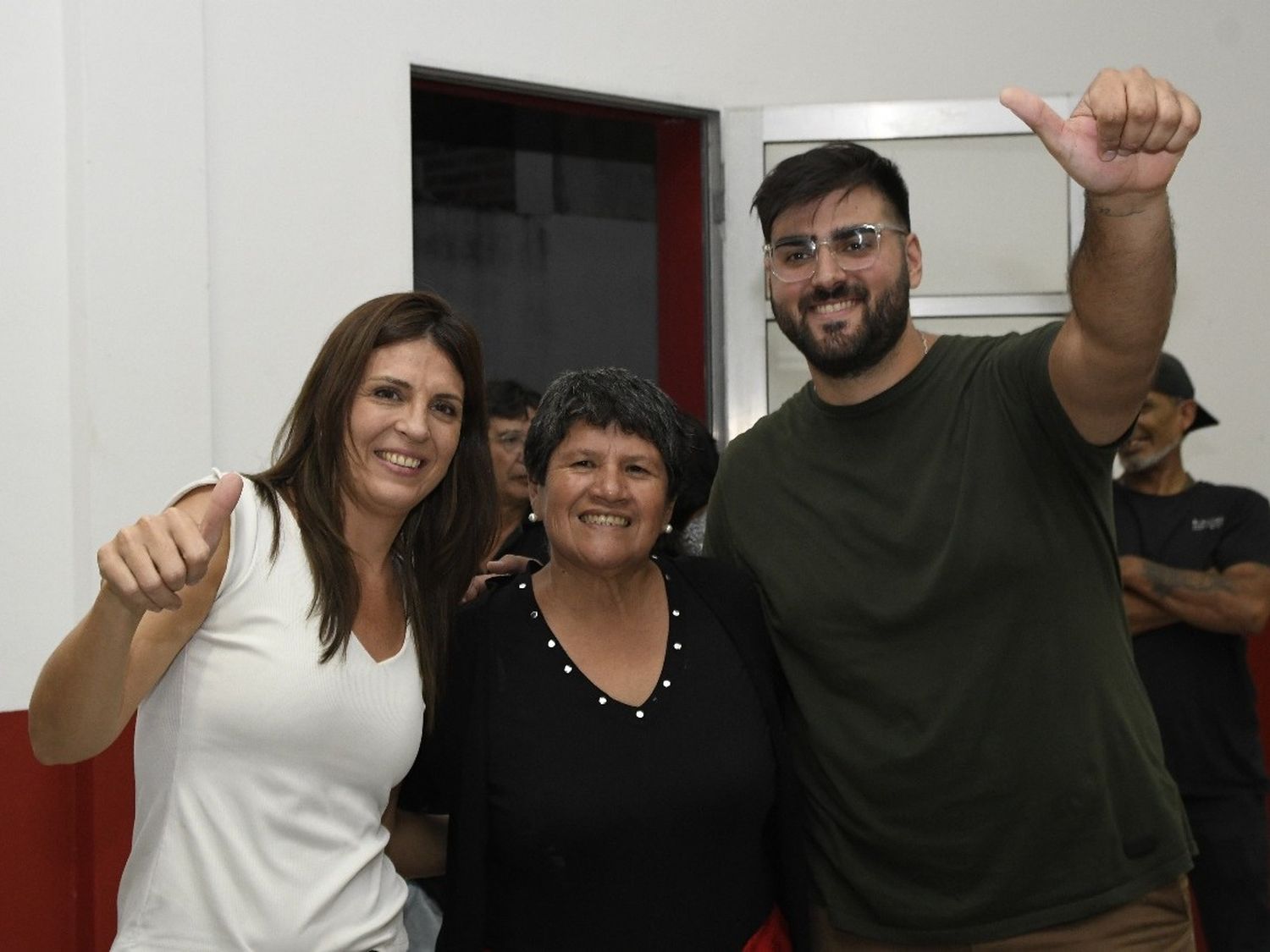Unidos consolidó su liderazgo en Avellaneda