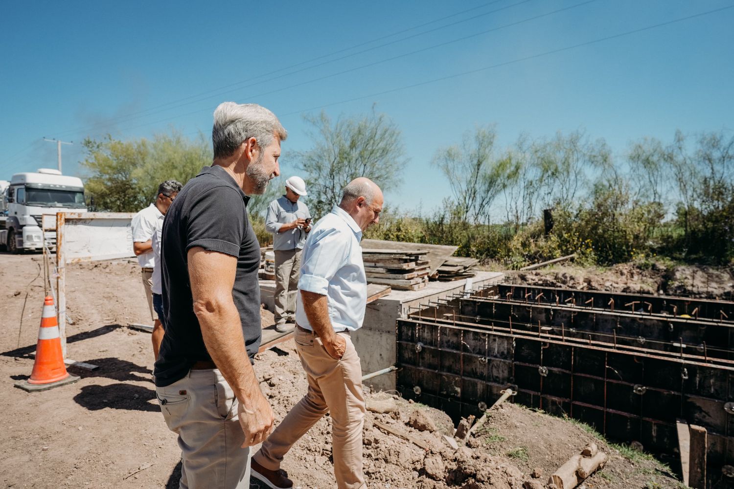 El gobernador recorrió una obra pluvial reiniciada en General Galarza