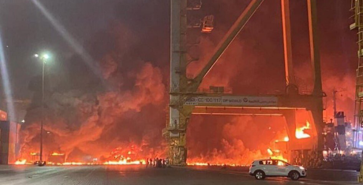 Se incendió un contenedor en el puerto de Dubái