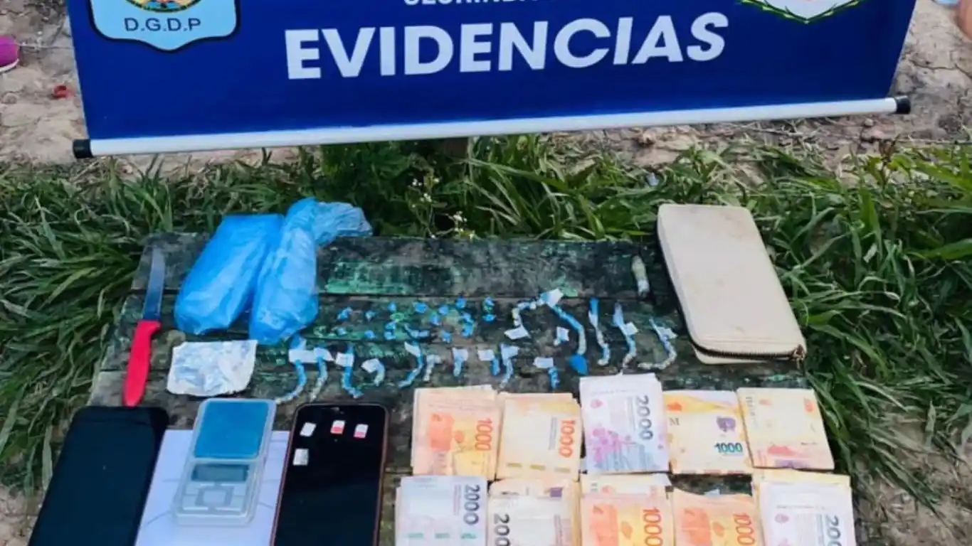 Allanamiento en Clorinda: secuestran envoltorios de cocaína y detienen a una mujer