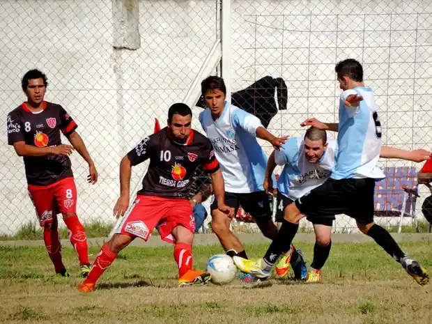 El Tractor frenó a Central