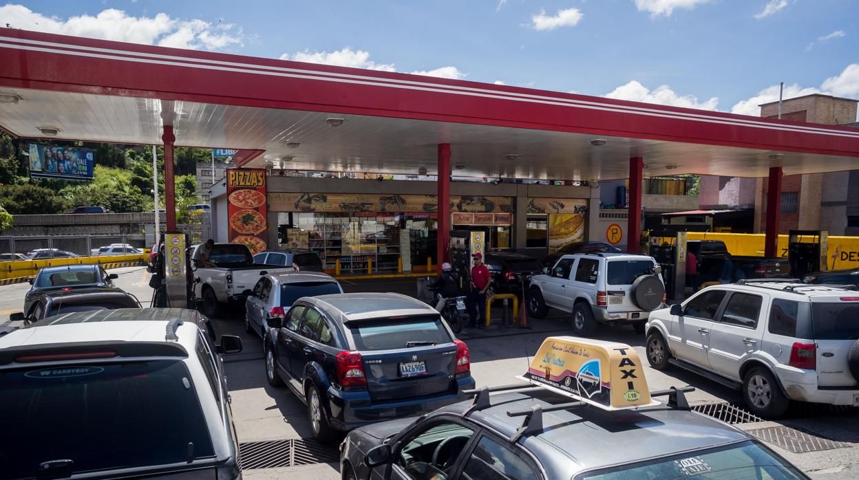 ACLARATORIA: funcionarios del INTT no tienen que permanecer en las BOMBAS DE GASOLINA (Comunicado)