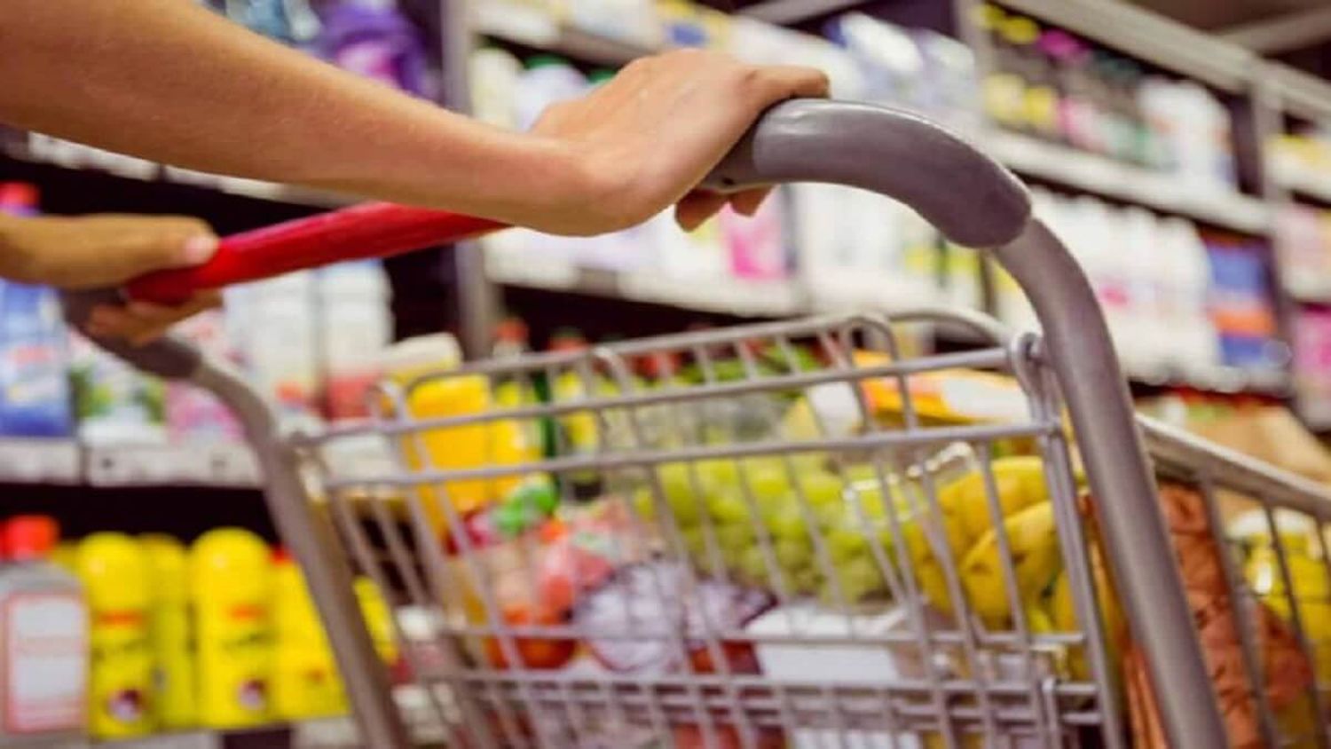 ESCANDALOSA es la cantidad de dinero que se necesita para adquirir la Canasta Básica