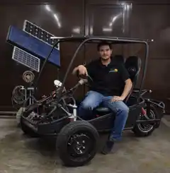 Ingenieros de Unicen crearon un auto eléctrico recargable con energía solar