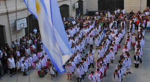 Oficializan el inicio de clases en la Provincia para el 5 de marzo