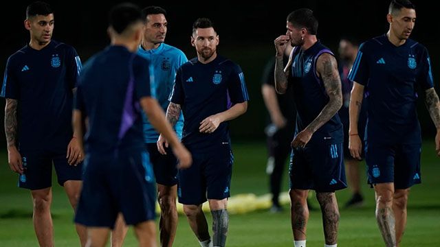 Scaloni probó dos formaciones de cara al duelo con Países Bajos