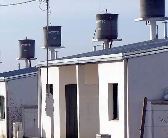 Un barrio de IAPV no puede ser entregado por un embargo de AFIP