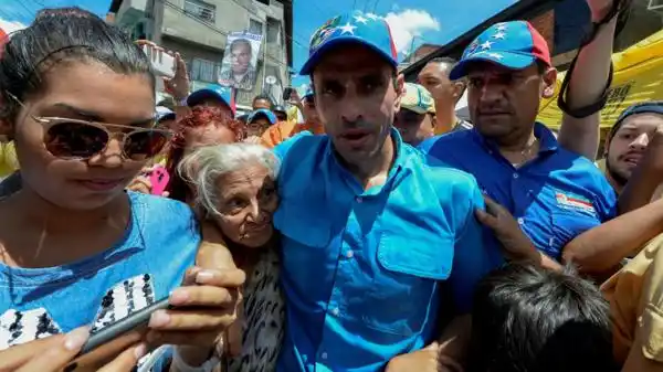Capriles denunció que la Justicia le prohibió salir de Venezuela