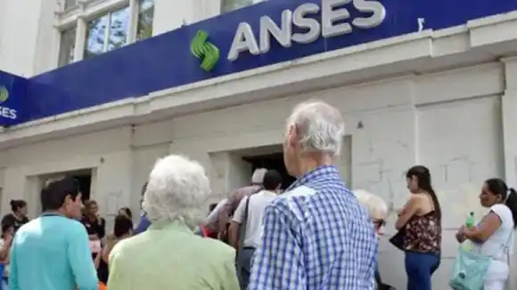 Anses oficializó la suba de jubilaciones, pensiones y asignaciones para julio