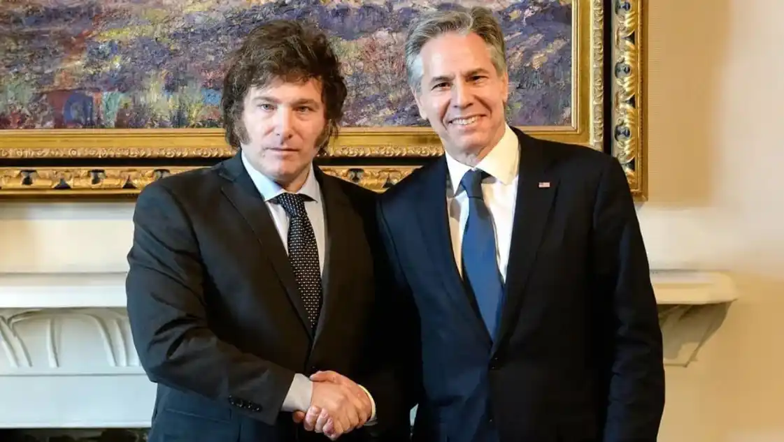 Javier Milei junto a  Antony Blinken