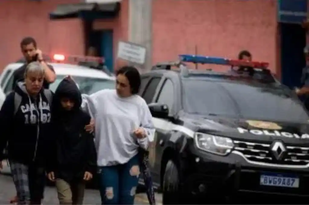 Un estudiante de 13 años atacó e hirió a tres compañeros en una escuela de Brasil