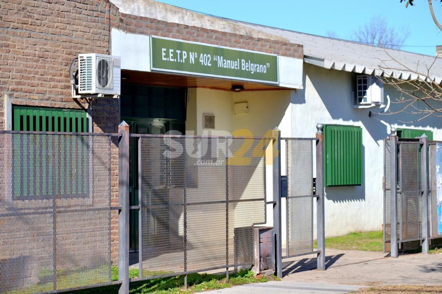 Denuncian al director de una escuela técnica venadense por “abusos” y “violencia”
