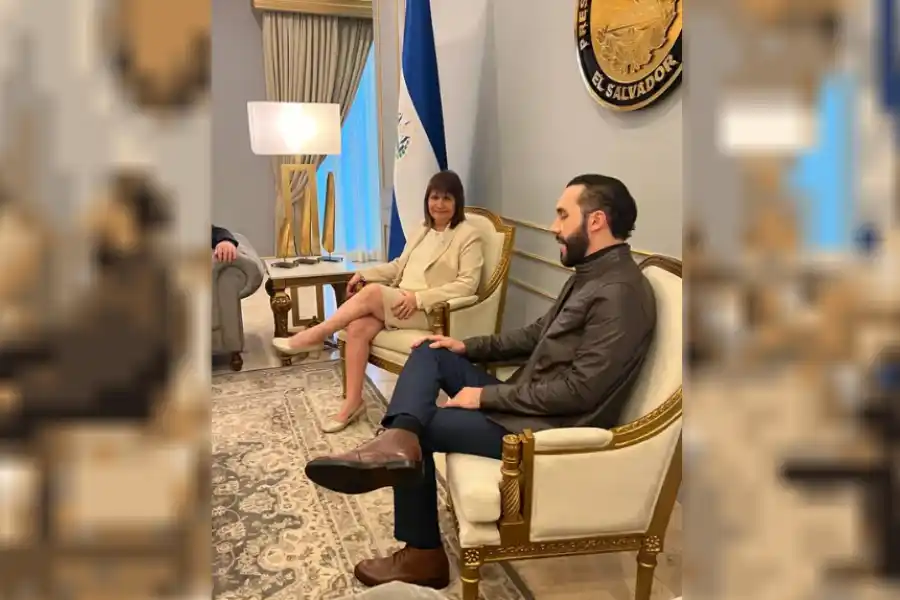 Patricia Bullrich se reunió con Bukele en El Salvador