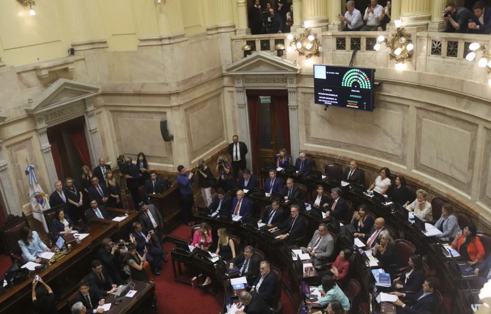 El Senado convirtió en ley la suspensión de las PASO: victoria del gobierno después del Criptogate $LIBRA