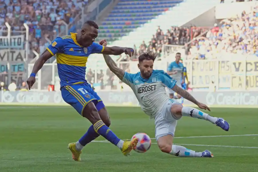 Racing venció a Boca en un bochornoso partido y se quedó con el Trofeo de Campeones