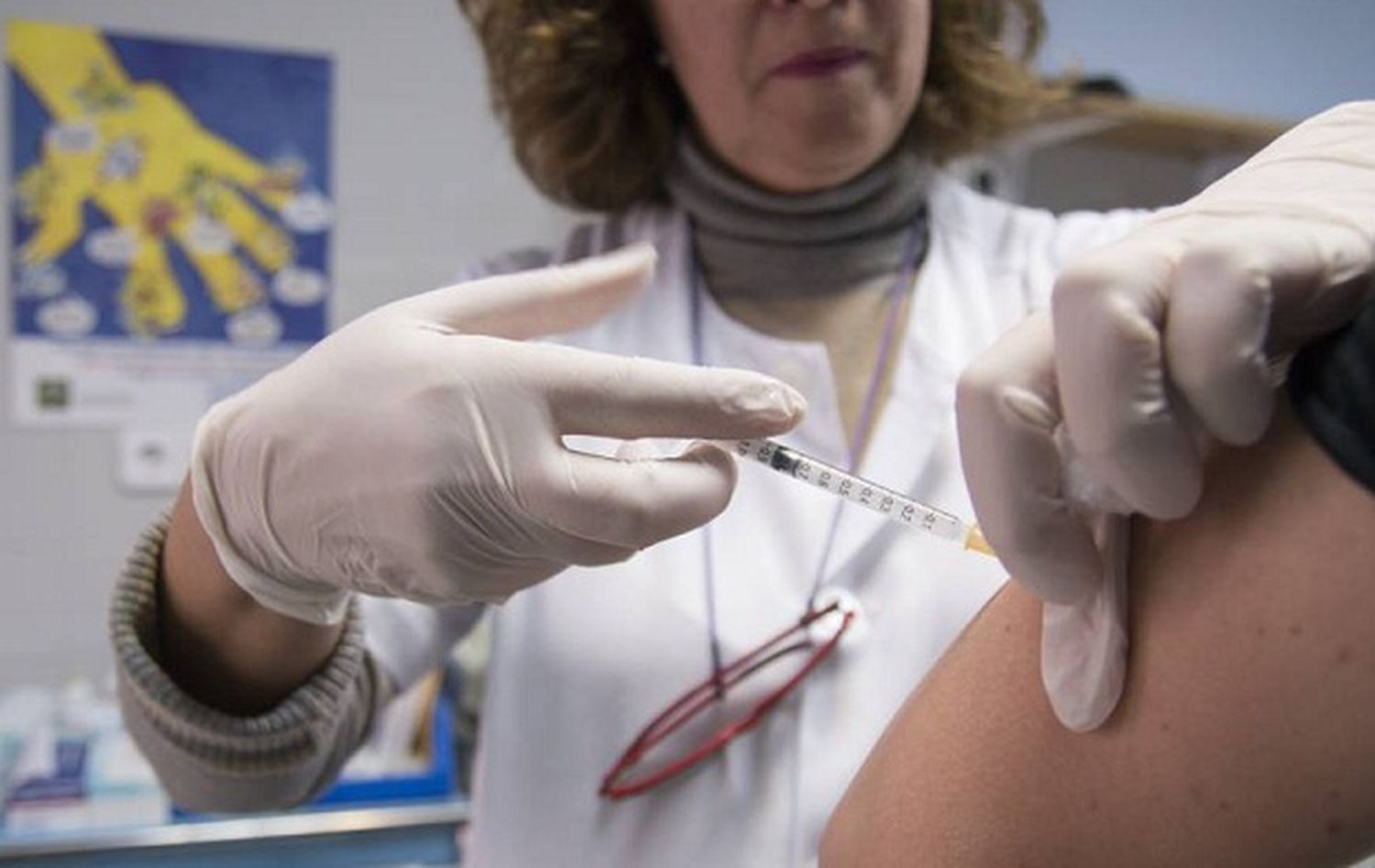 A partir del lunes se distribuirán las dosis de la vacuna antigripal