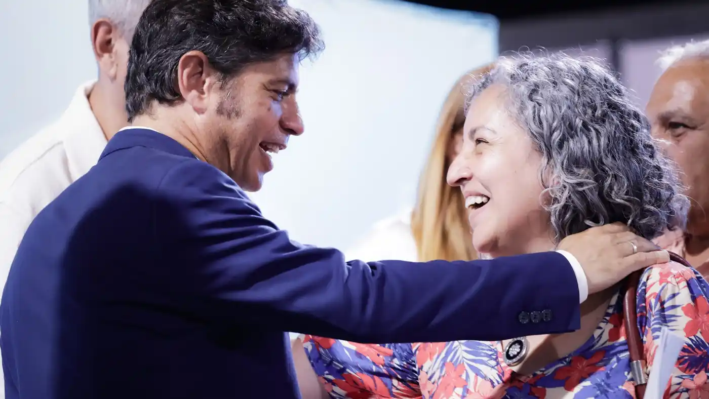 "Llevamos dos años de un plan económico que genera desempleo", cuestionó el gobernador.