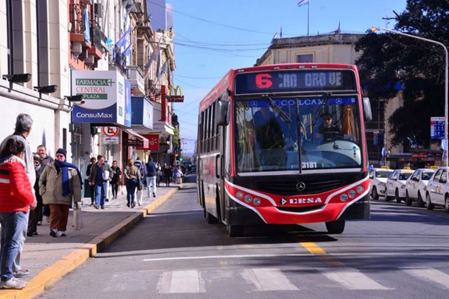 Tras 15 días de inactividad, se levantó el paro de colectivos en Paraná