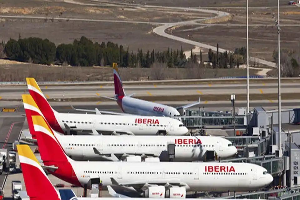 Iberia solo ha respondido por UNA MALETA de todas las que se perdieron del vuelo Madrid -Caracas