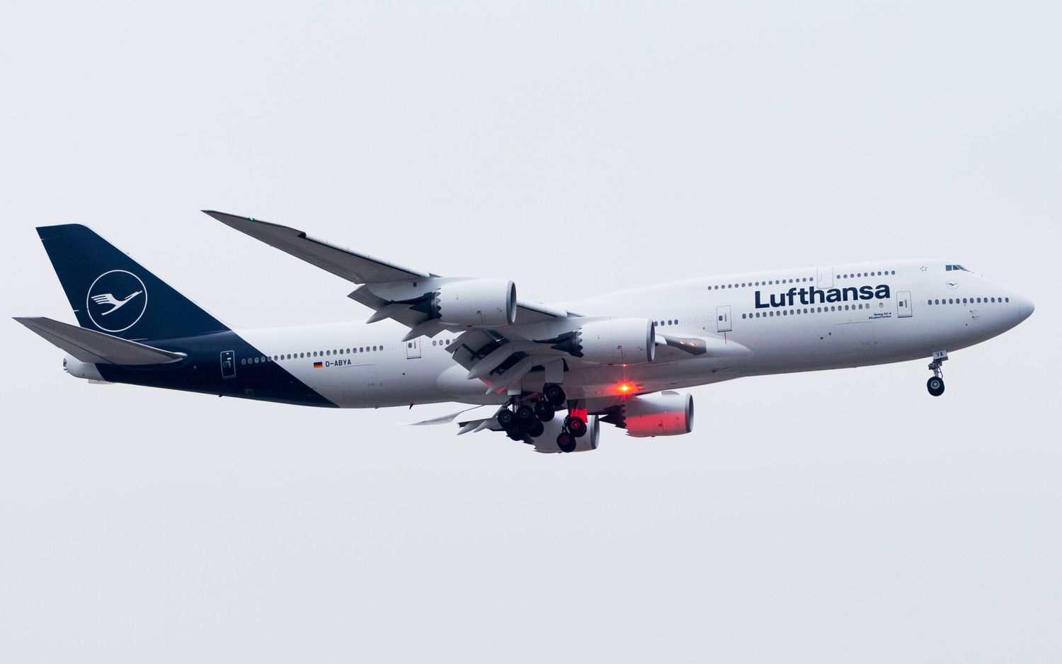 Lufthansa Group «has economically left the pandemic behind», says its CEO