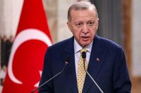 Erdogan expresó su deseo de que el avance rebelde en Siria “continúe sin incidentes”