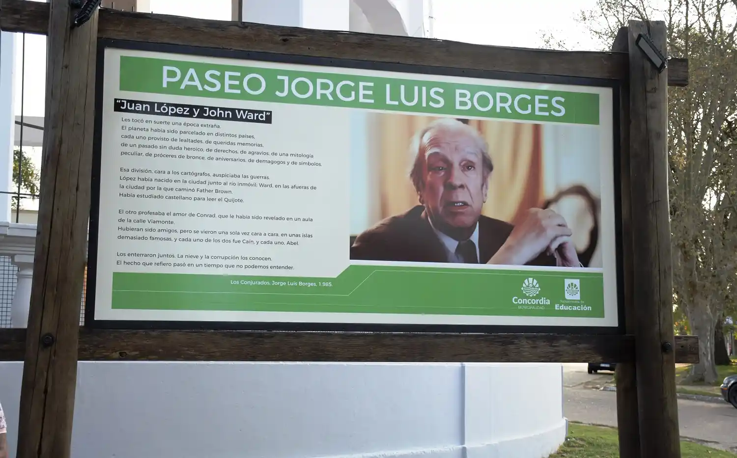 Concordia: este jueves vuelve “Atardeceres Literarios” al Paseo Jorge Luis Borges