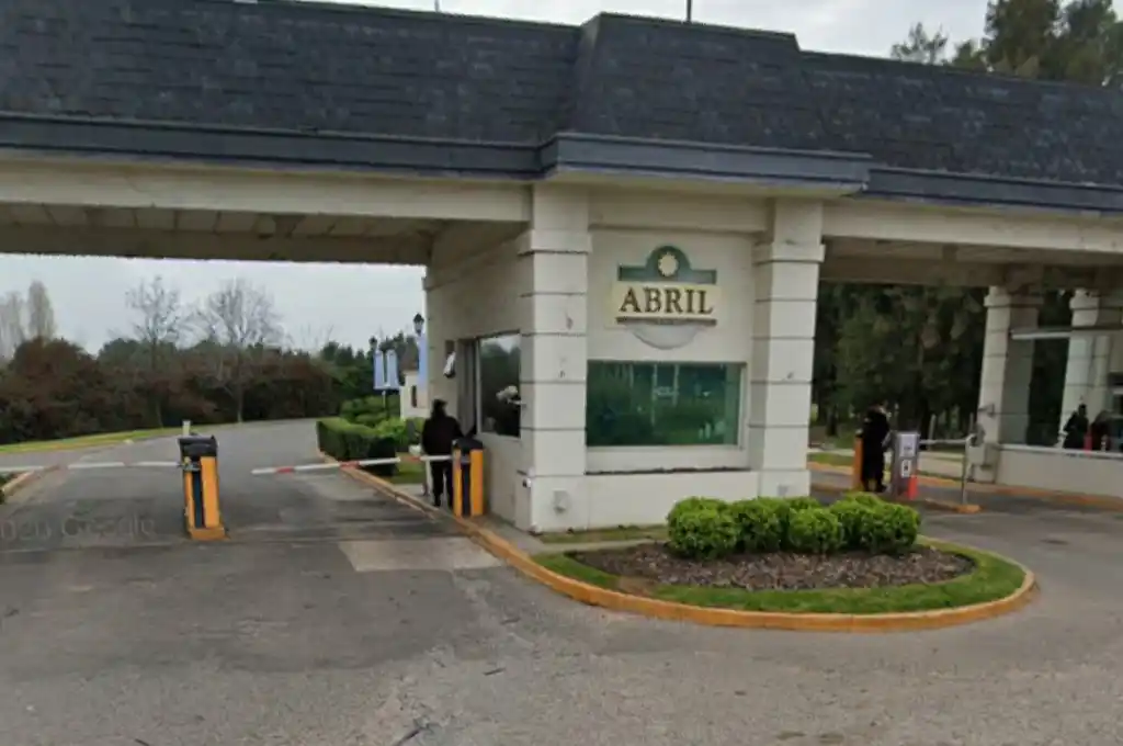 El Country Abril está ubicado en el partido de Berazategui